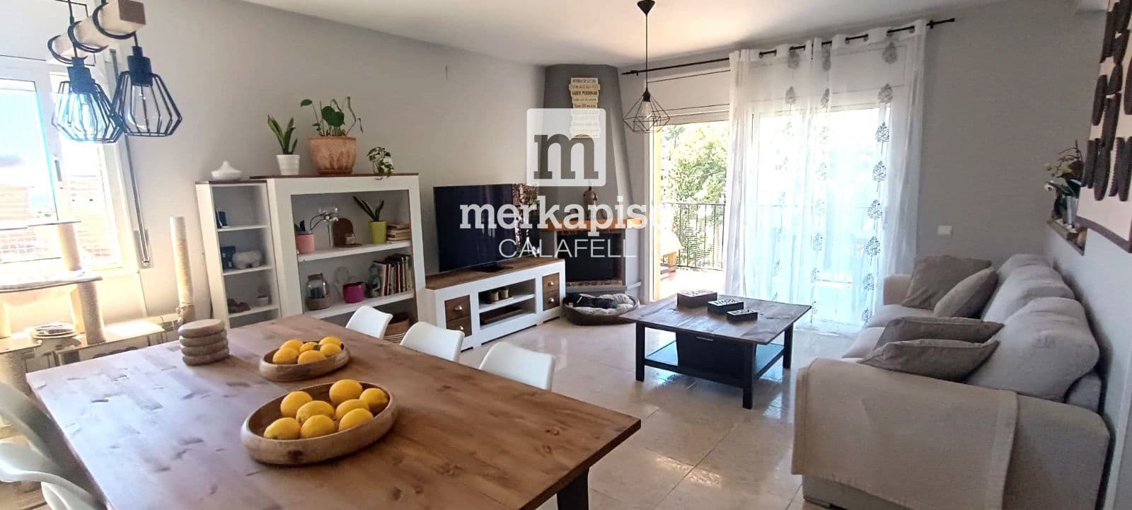 4 bedroom Villa for sale in Segur de Calafell with pool garage - € 369,000 (Ref: 9863446)