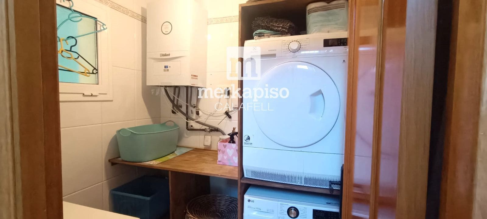 4 bedroom Villa for sale in Segur de Calafell with pool garage - € 369,000 (Ref: 9863446)