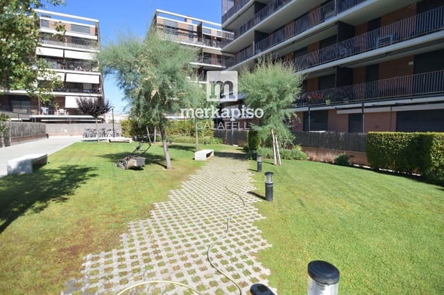 Piso de 3 habitaciones en Calafell en venta con piscina garaje - 569.000 € (Ref: 9865568)