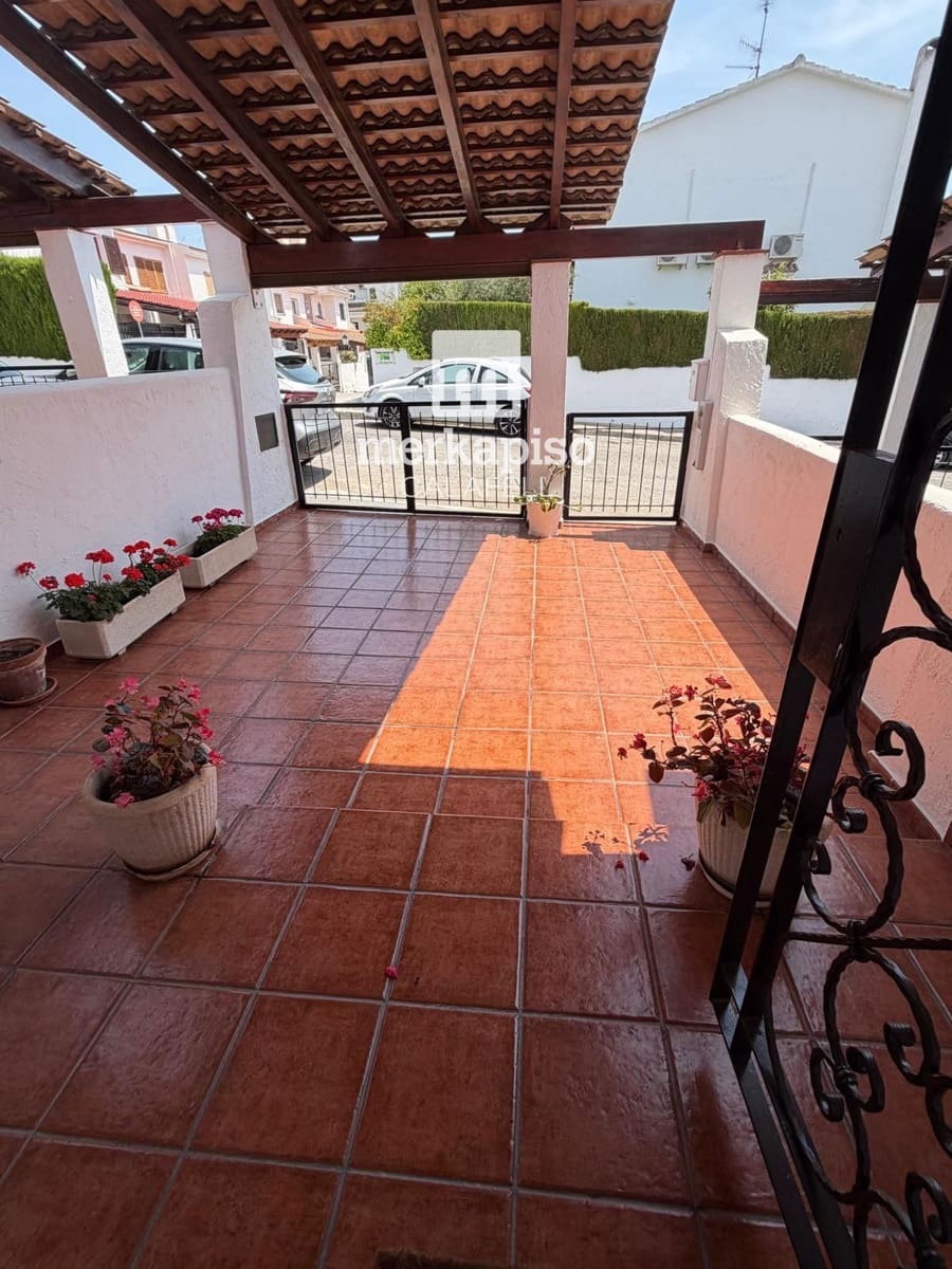3 sypialnia Dom na sprzedaż w Segur de Calafell z basenem garażem - 275 000 € (Ref: 9869677)