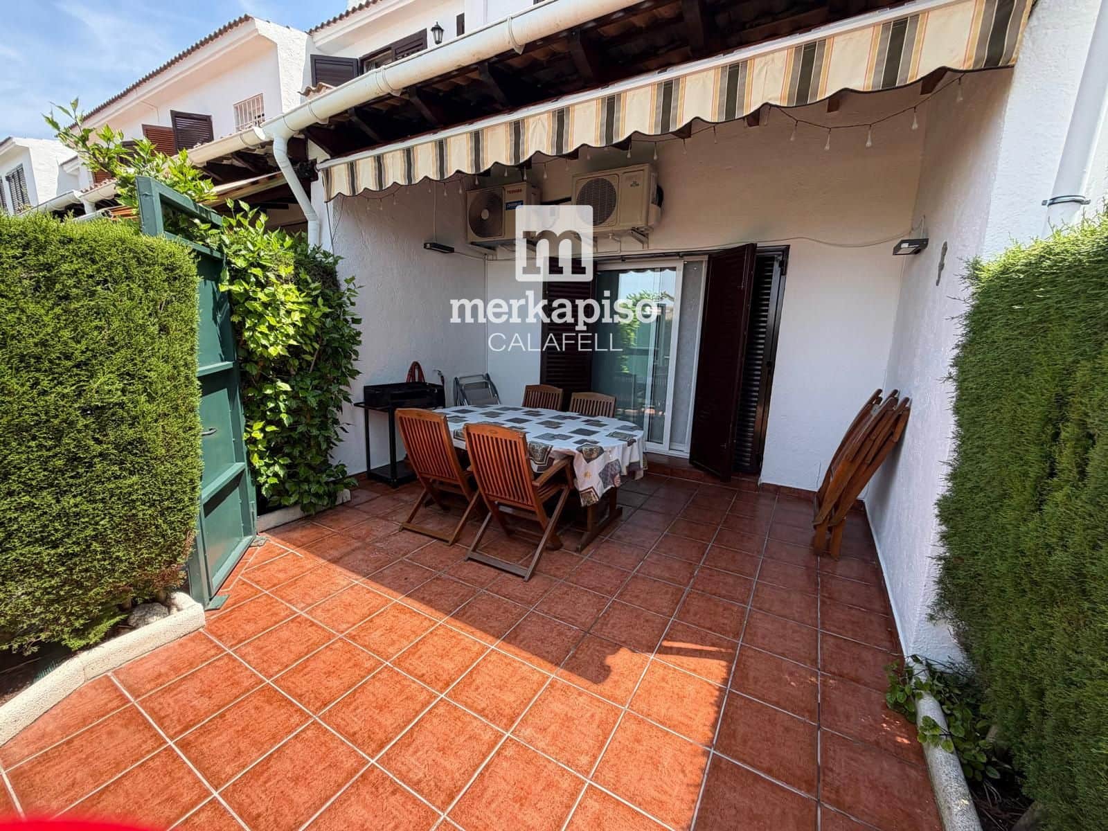 3 sypialnia Dom na sprzedaż w Segur de Calafell z basenem garażem - 275 000 € (Ref: 9869677)