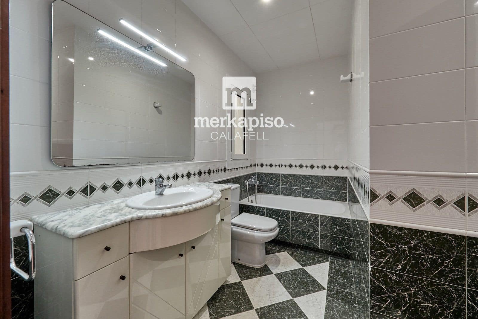 3 sovrum Lägenhet till salu i El Vendrell med garage - 399 000 € (Ref: 9869678)