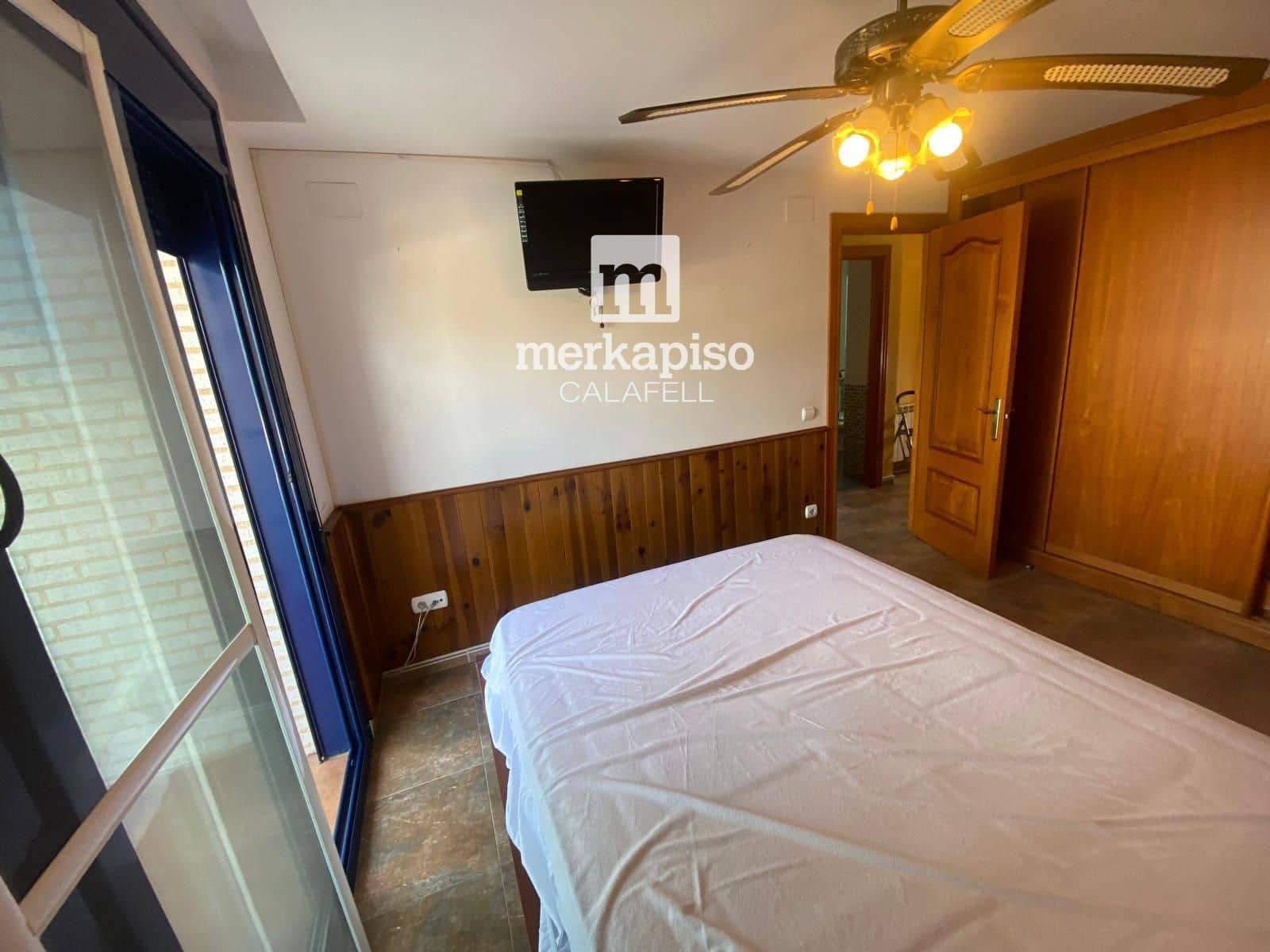 4 bedroom Townhouse for rent in Calafell with garage - € 1,100 (Ref: 9883863)