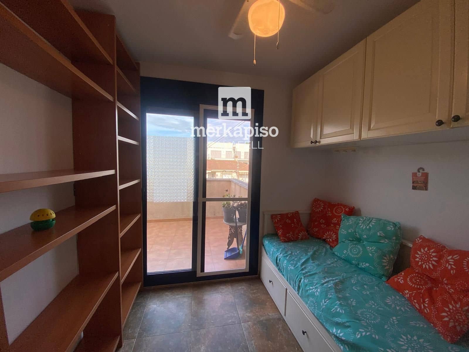 4 bedroom Townhouse for rent in Calafell with garage - € 1,100 (Ref: 9883863)