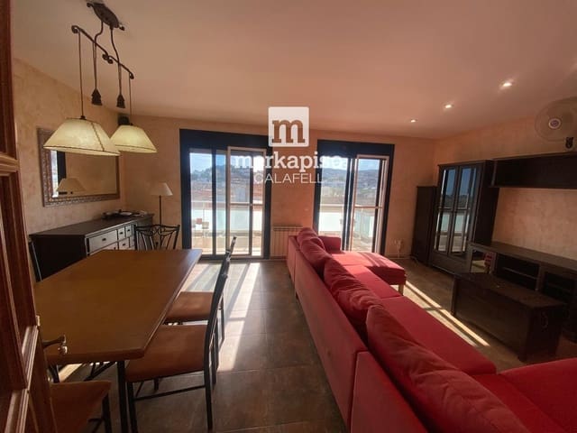 4 bedroom Townhouse for rent in Calafell with garage - € 1,100 (Ref: 9883863)