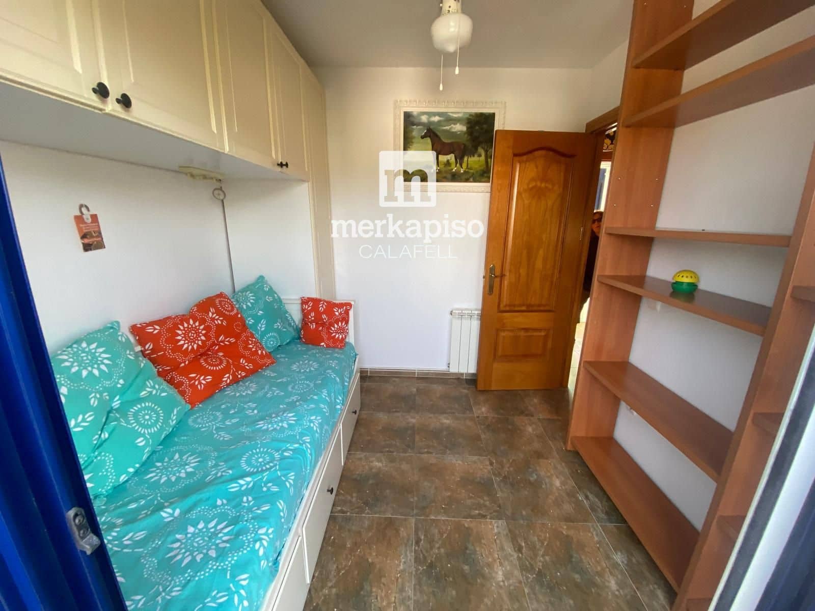 4 bedroom Townhouse for rent in Calafell with garage - € 1,100 (Ref: 9883863)