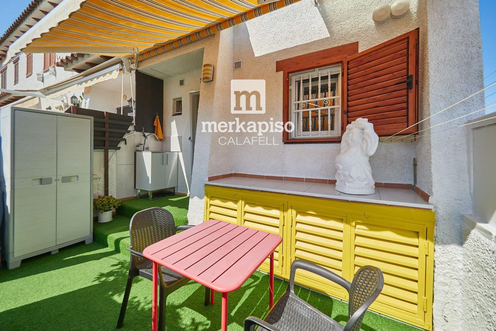 2 sypialnia Willa na sprzedaż w El Vendrell z basenem garażem - 250 000 € (Ref: 9894961)