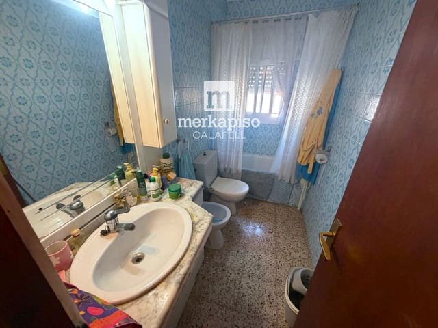 Chalet de 4 habitaciones en Calafell en venta con piscina garaje - 255.000 € (Ref: 9902133)