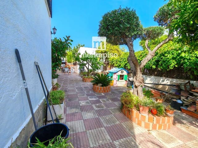 4 soveværelse Villa til salg i Calafell med swimmingpool garage - € 255.000 (Ref: 9902133)