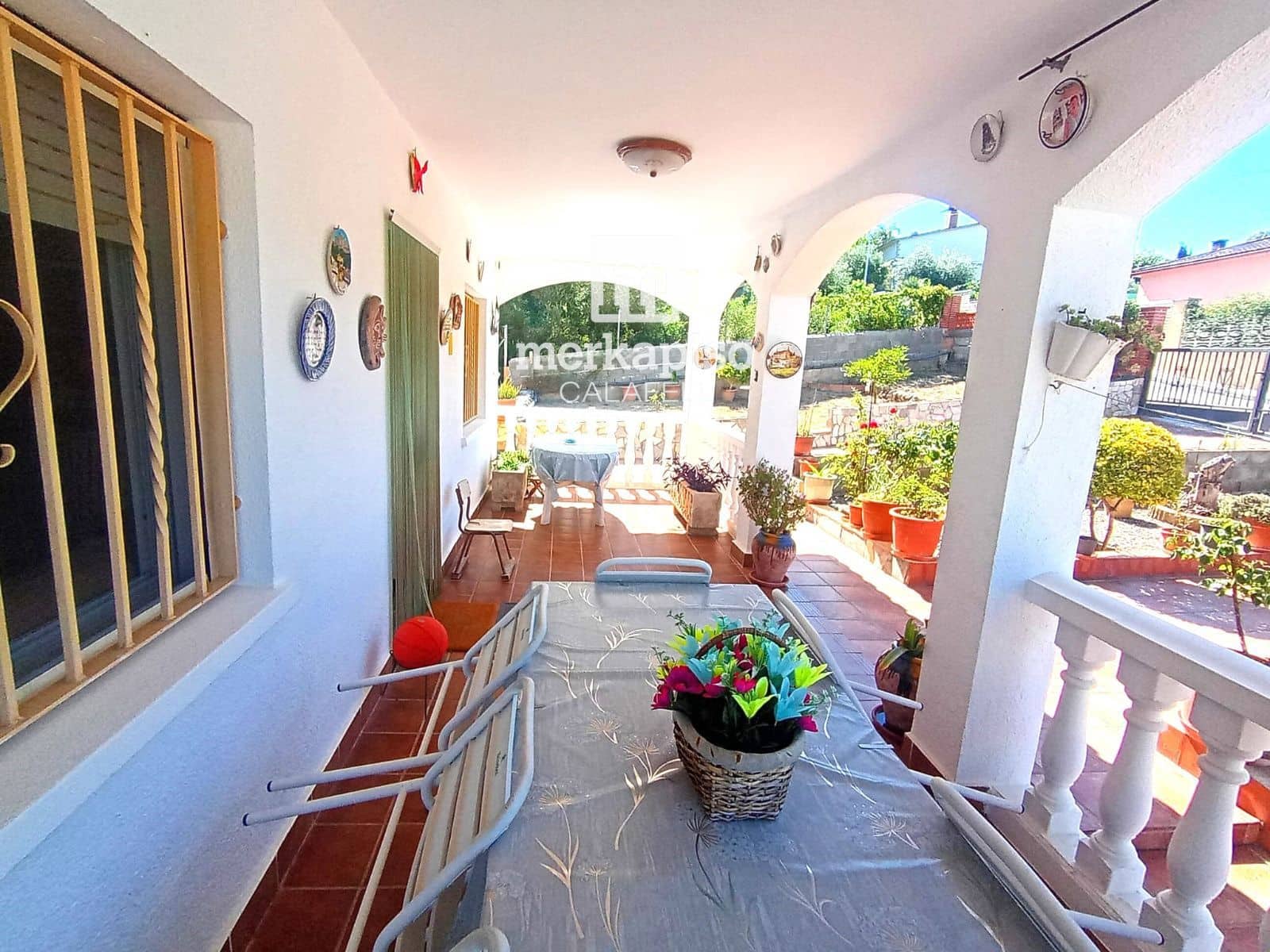 4 slaapkamer Villa te koop in Castellet i la Gornal - € 293.552 (Ref: 9911763)