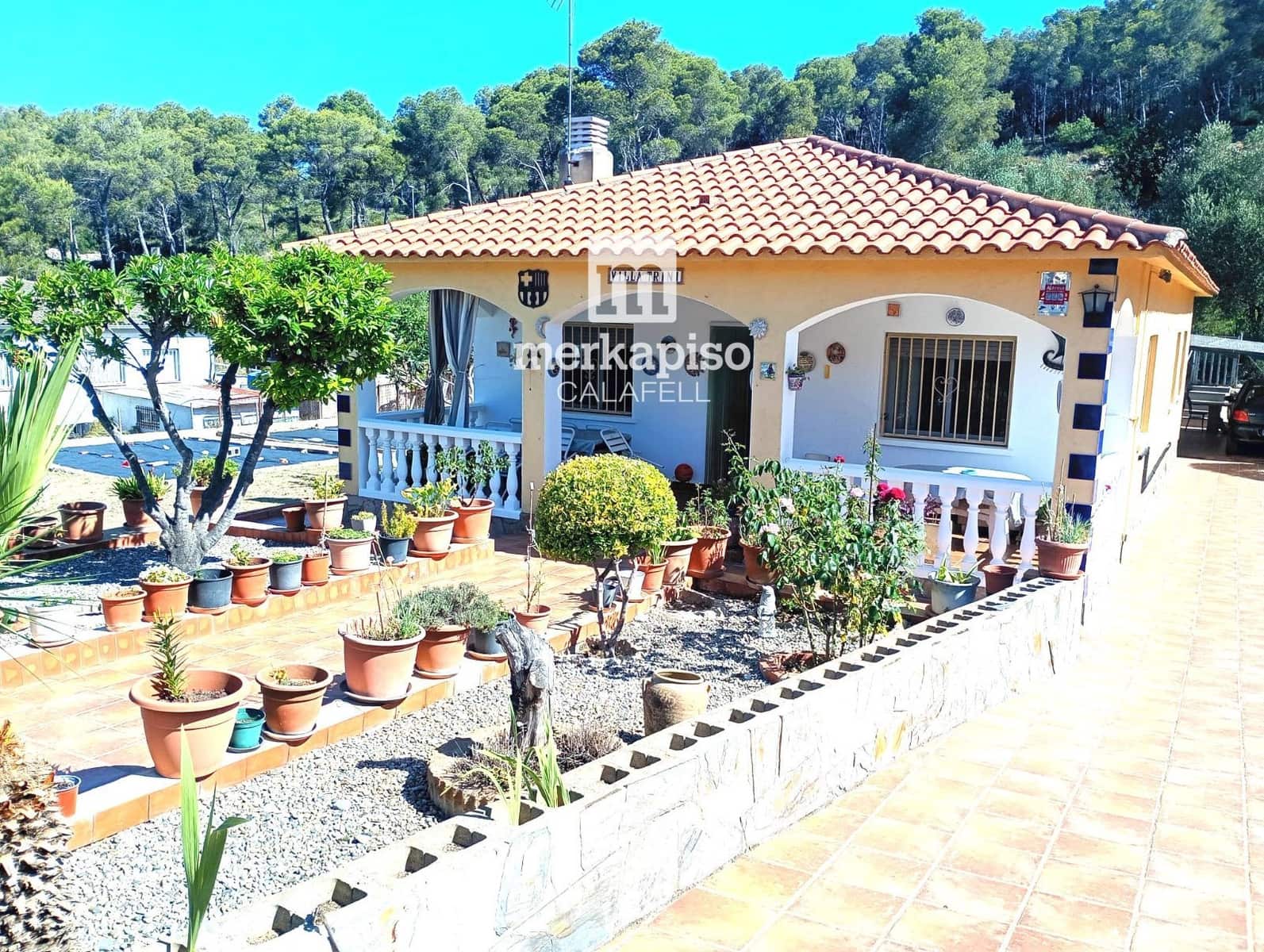 4 slaapkamer Villa te koop in Castellet i la Gornal - € 293.552 (Ref: 9911763)