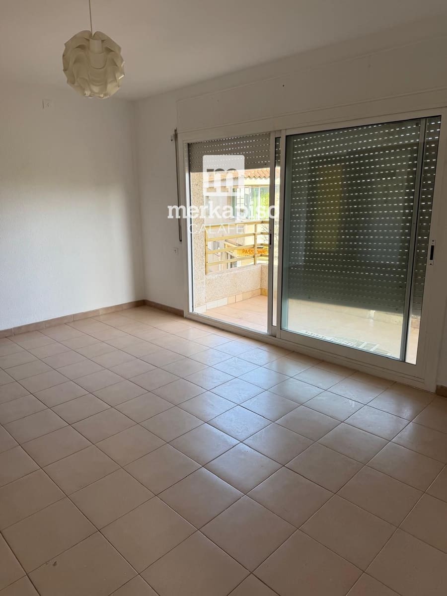 Piso de 2 habitaciones en Calafell en venta - 160.000 € (Ref: 9912254)