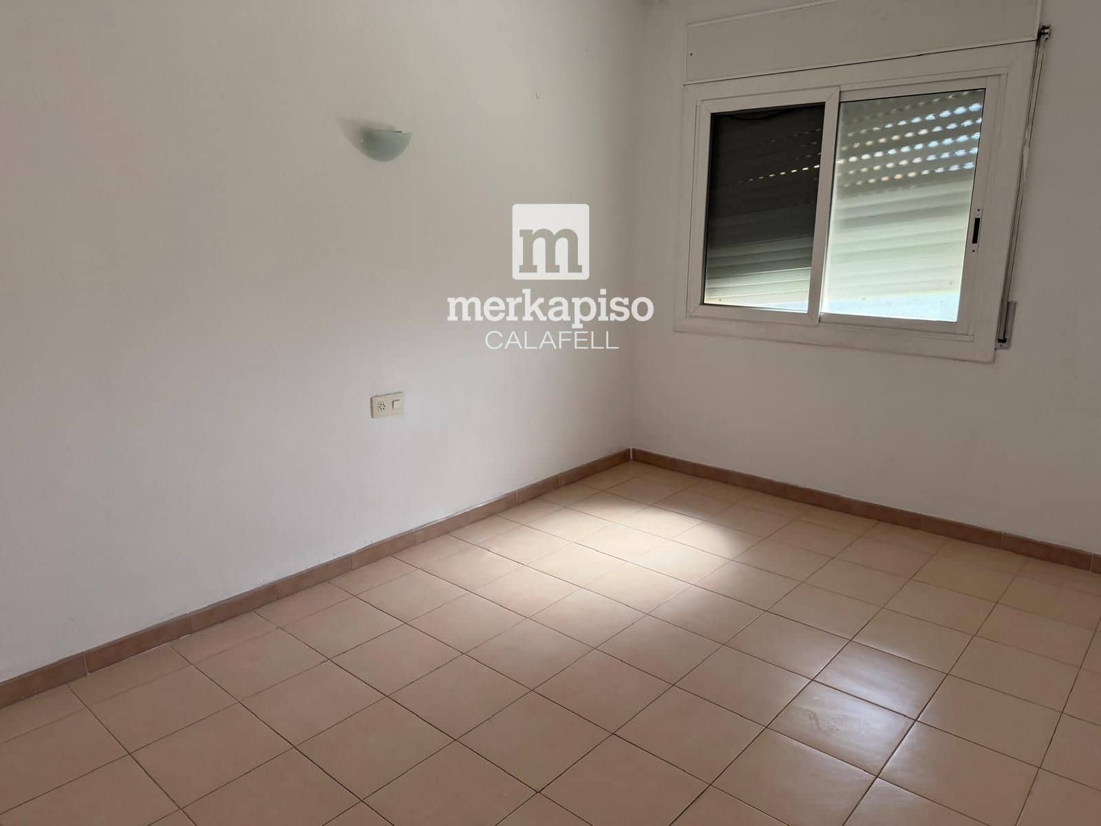 Piso de 2 habitaciones en Calafell en venta - 160.000 € (Ref: 9912254)
