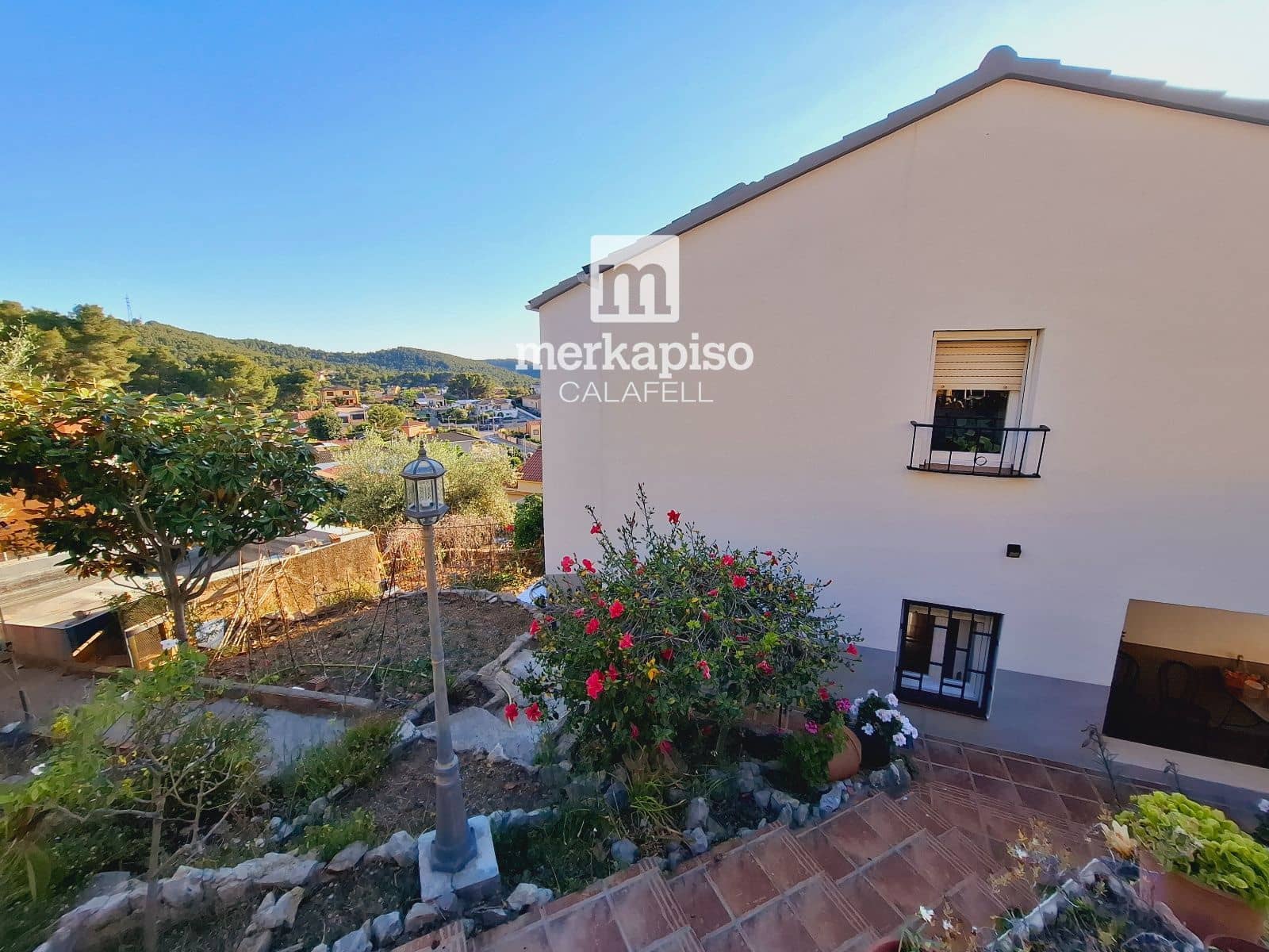 4 soveværelse Villa til salg i Calafell med garage - € 300.000 (Ref: 9912255)