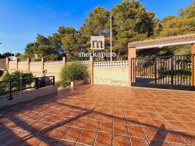 4 soveværelse Villa til salg i Calafell med garage - € 300.000 (Ref: 9912255)