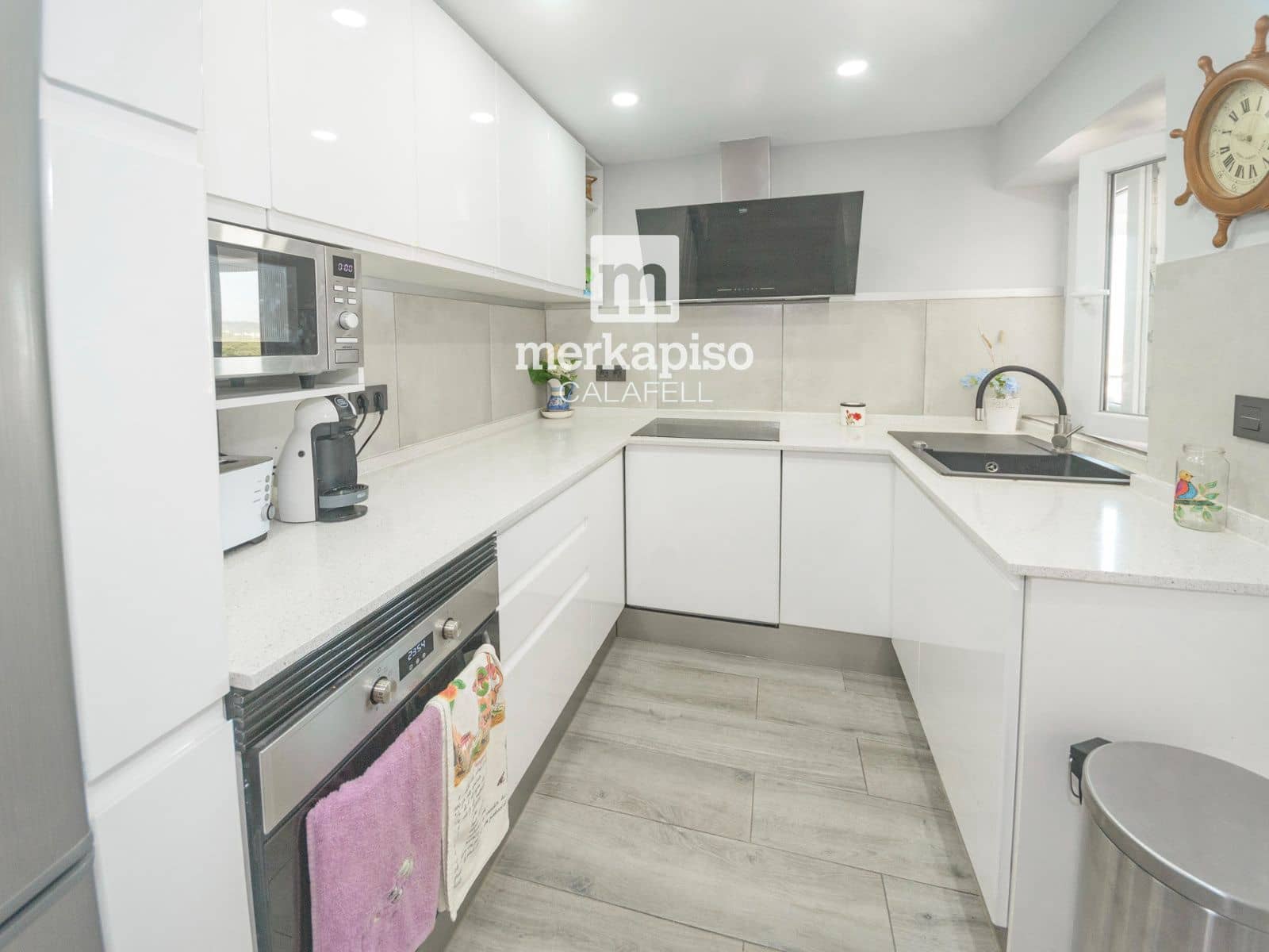 2 bedroom Flat for sale in El Vendrell - € 290,000 (Ref: 9918635)