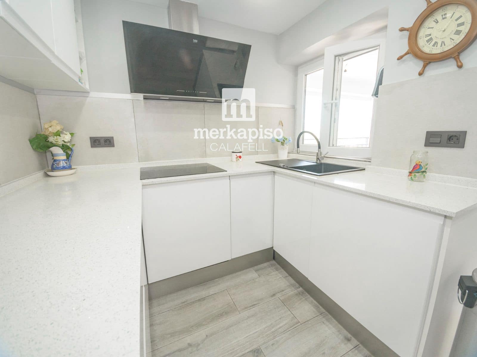 2 bedroom Flat for sale in El Vendrell - € 290,000 (Ref: 9918635)