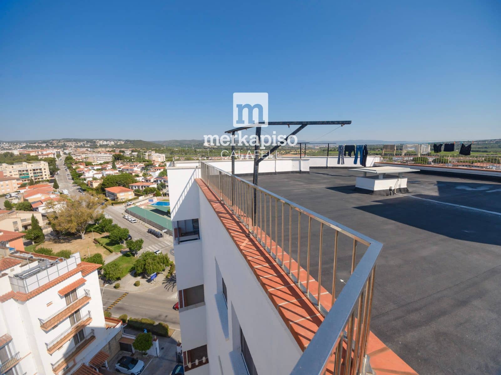 2 bedroom Flat for sale in El Vendrell - € 290,000 (Ref: 9918635)