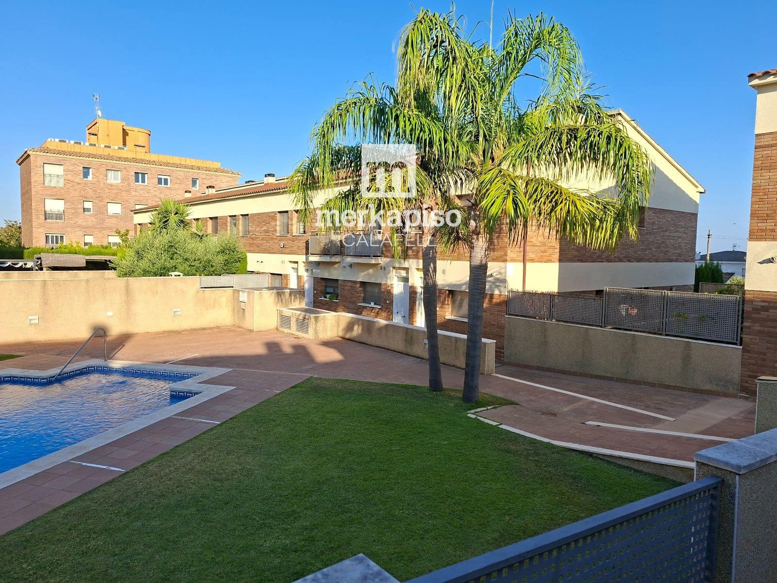 3 slaapkamer Huis te koop in El Vendrell met zwembad garage - € 355.000 (Ref: 9936717)
