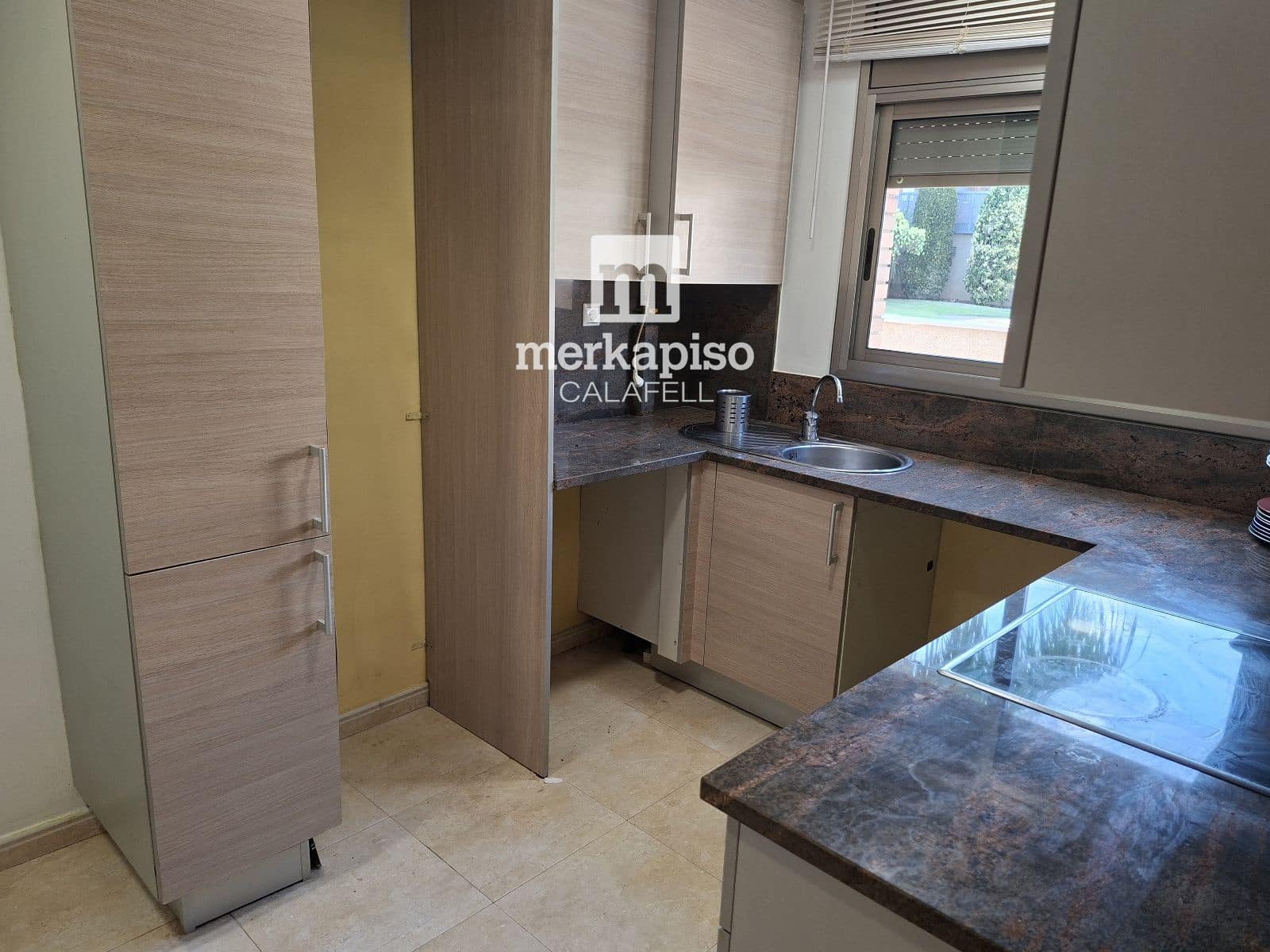 3 soveværelse Byhus til salg i El Vendrell med swimmingpool garage - € 355.000 (Ref: 9936717)