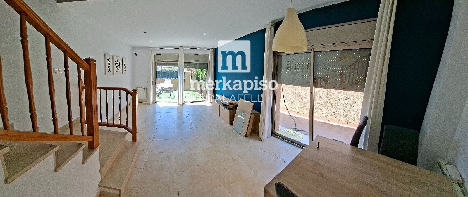 3 soveværelse Byhus til salg i El Vendrell med swimmingpool garage - € 355.000 (Ref: 9936717)