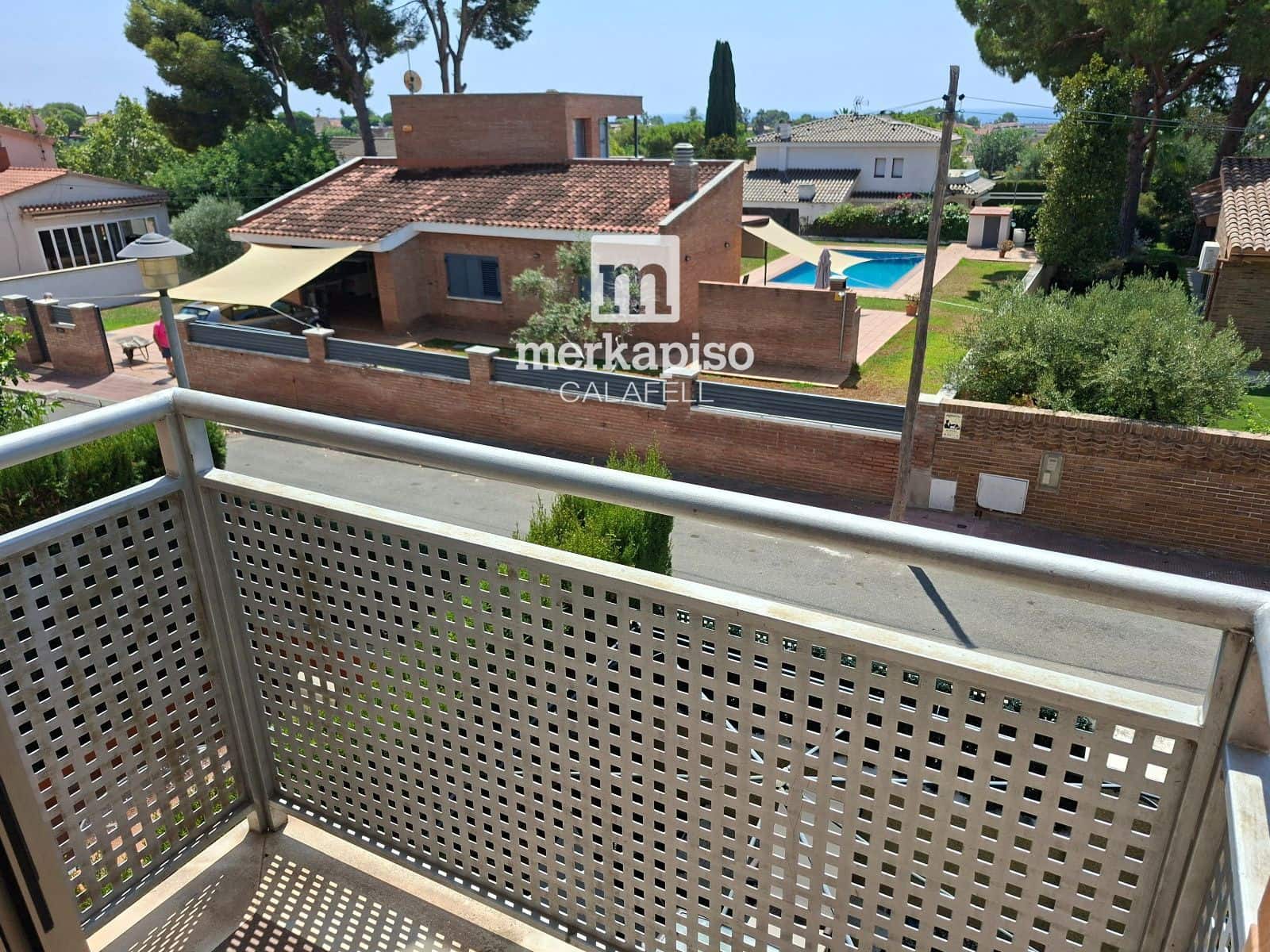 3 soveværelse Byhus til salg i El Vendrell med swimmingpool garage - € 355.000 (Ref: 9936717)
