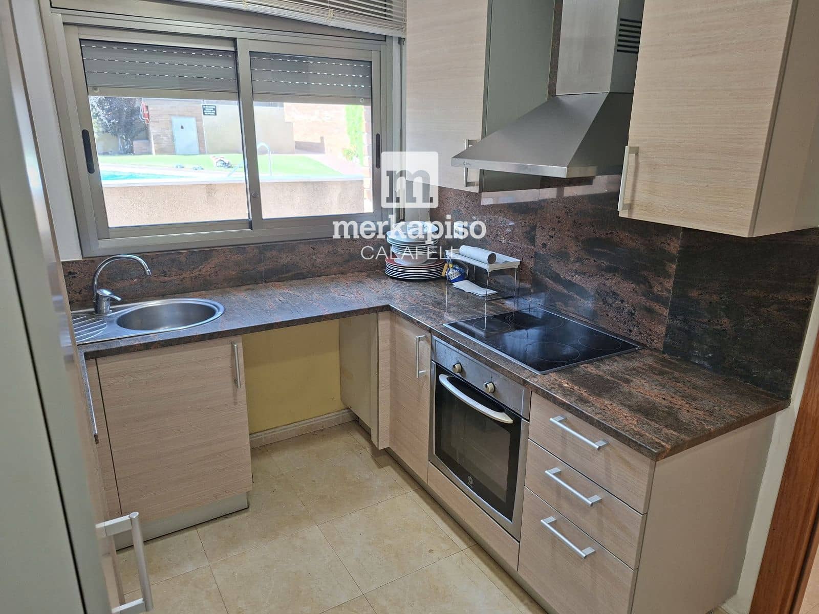 3 soveværelse Byhus til salg i El Vendrell med swimmingpool garage - € 355.000 (Ref: 9936717)