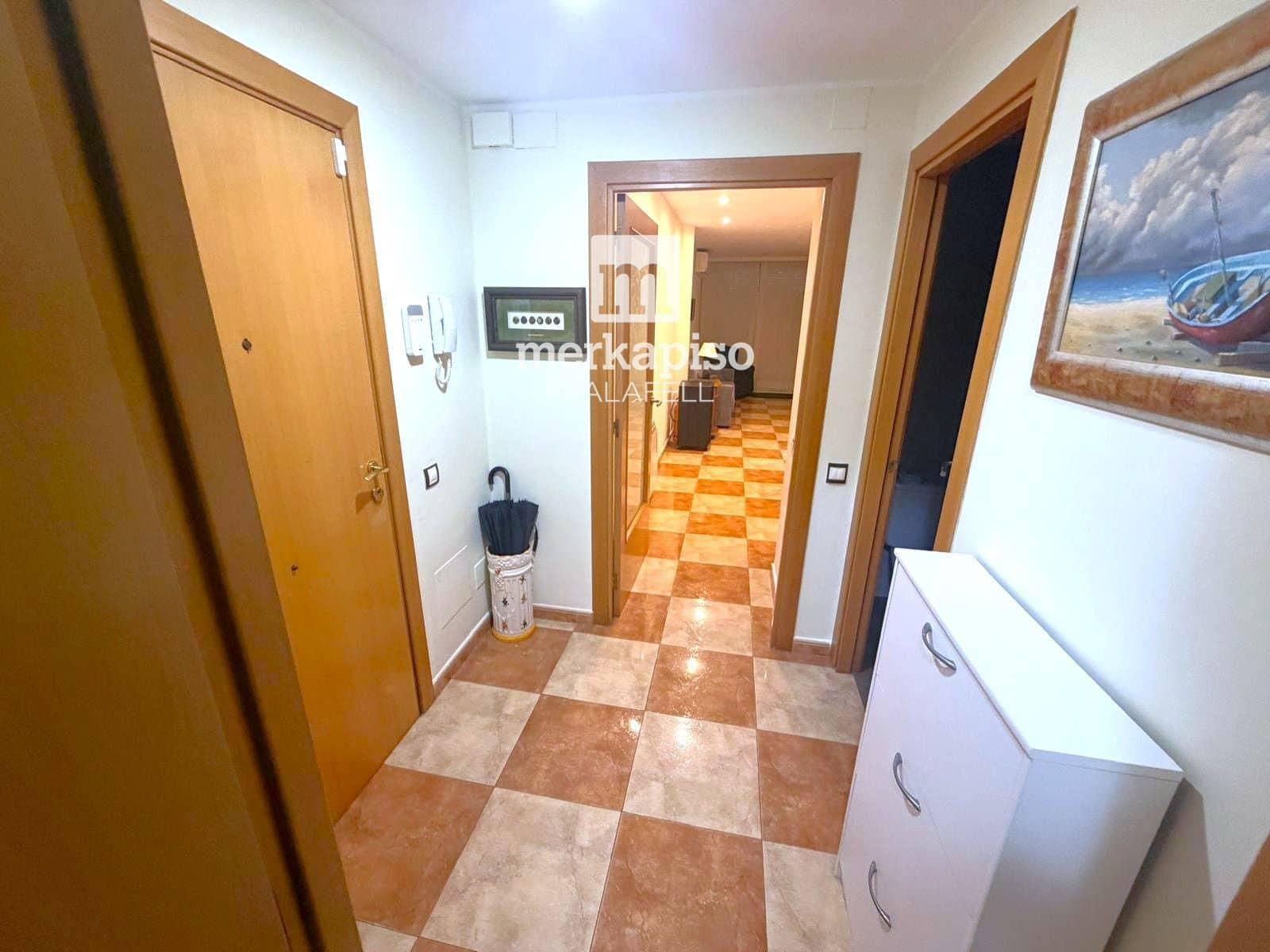 Piso de 2 habitaciones en Calafell en venta - 215.000 € (Ref: 9940884)
