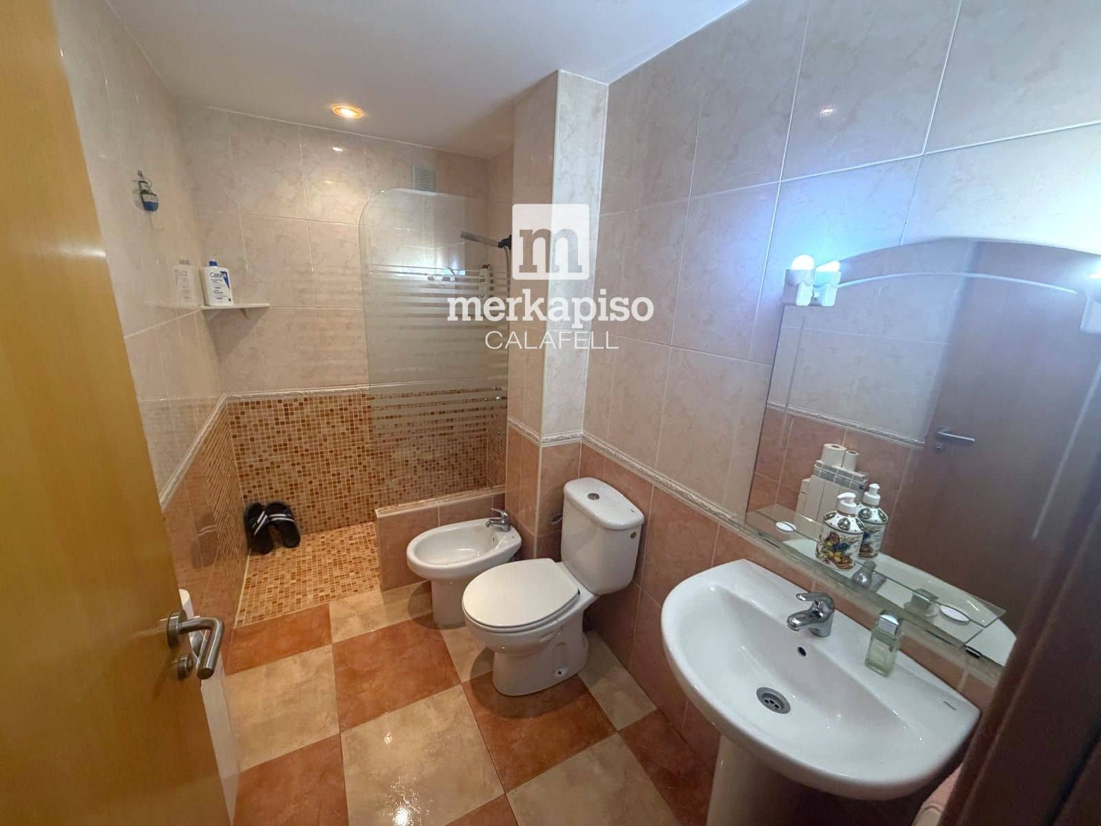 Piso de 2 habitaciones en Calafell en venta - 215.000 € (Ref: 9940884)