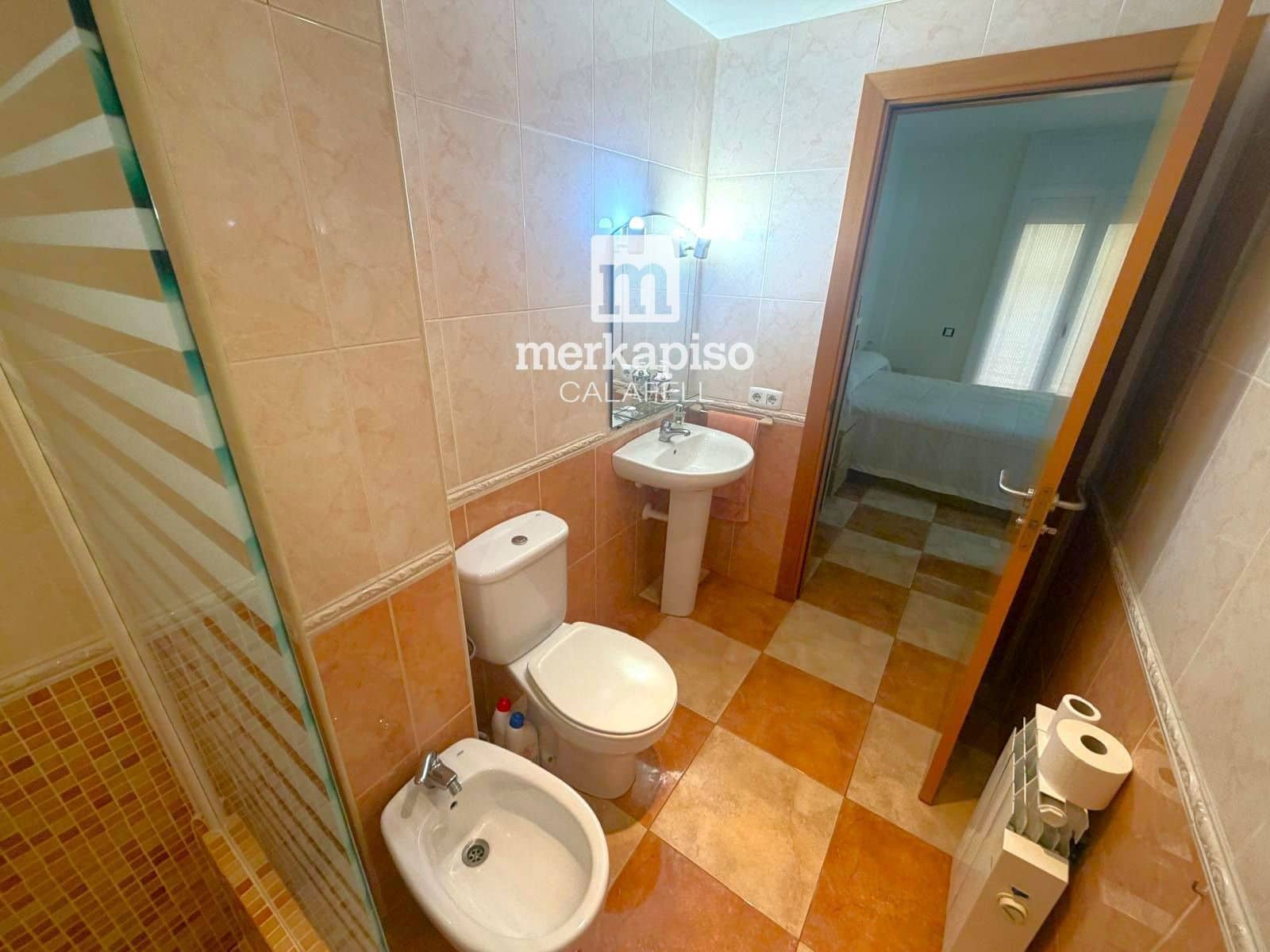 Piso de 2 habitaciones en Calafell en venta - 215.000 € (Ref: 9940884)