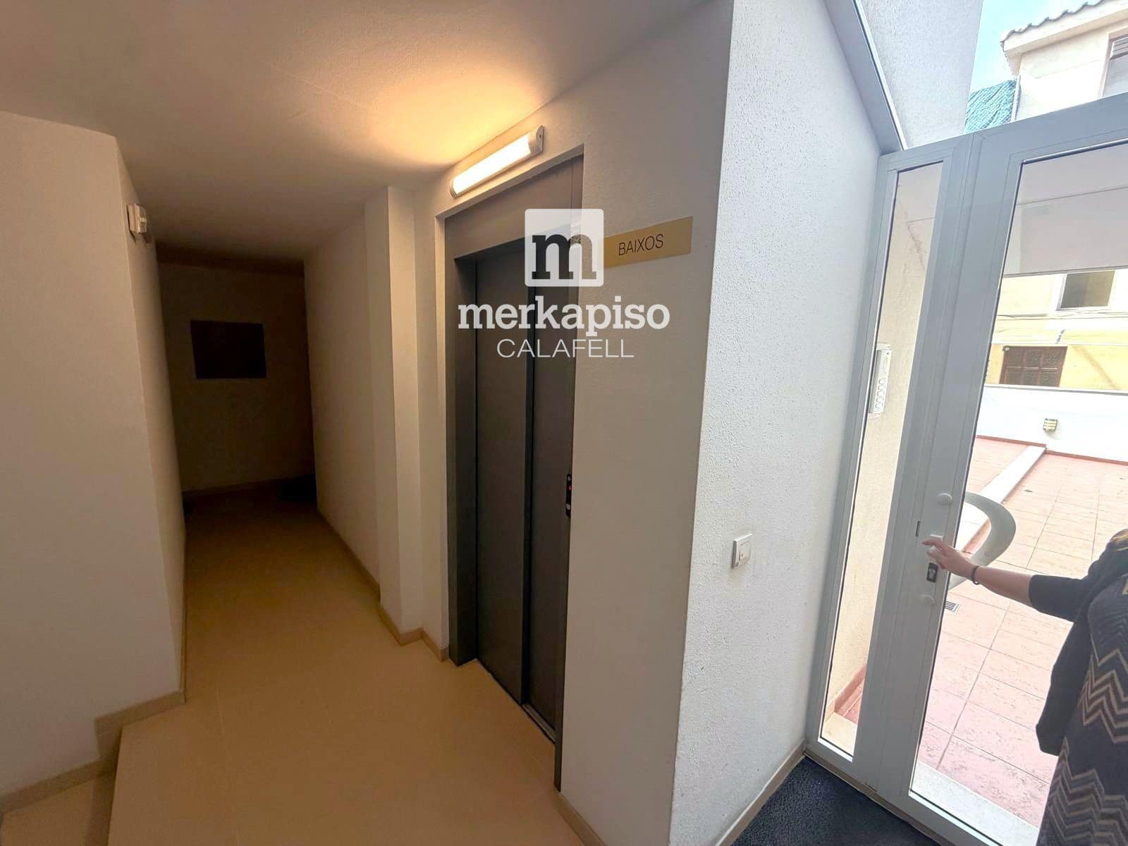 Piso de 2 habitaciones en Calafell en venta - 215.000 € (Ref: 9940884)