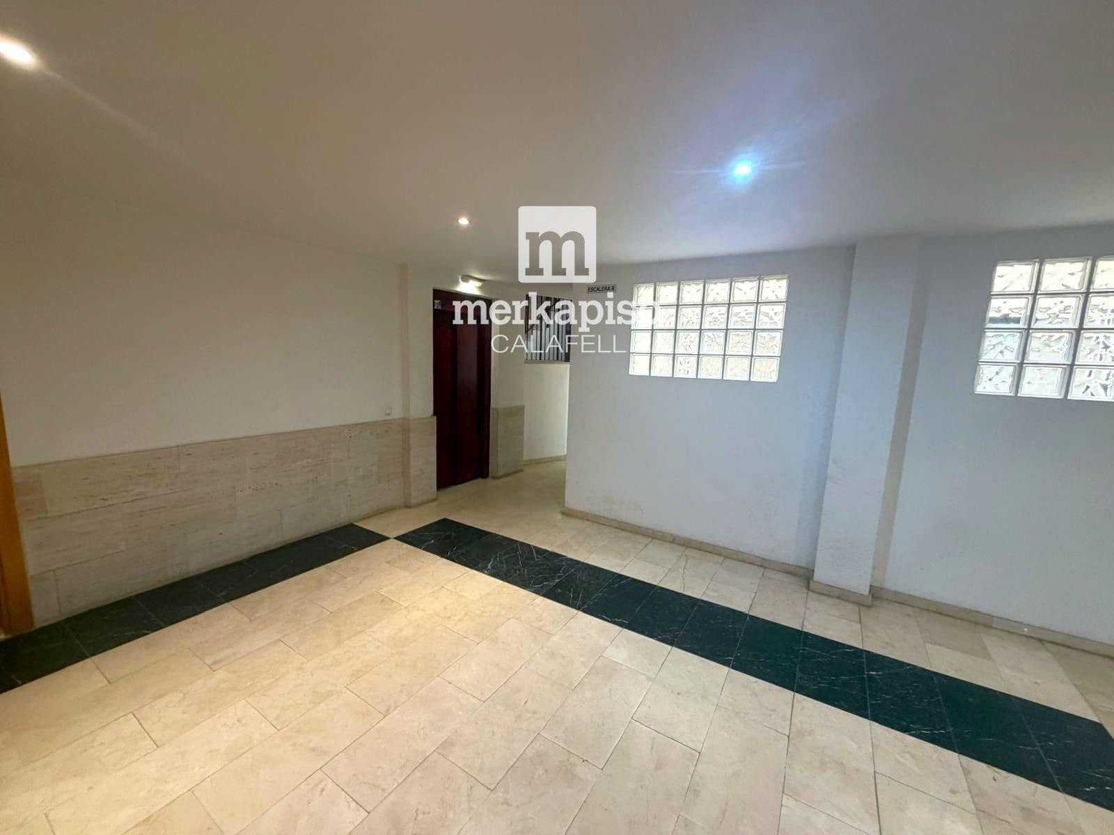 Piso de 2 habitaciones en Calafell en venta - 215.000 € (Ref: 9940884)