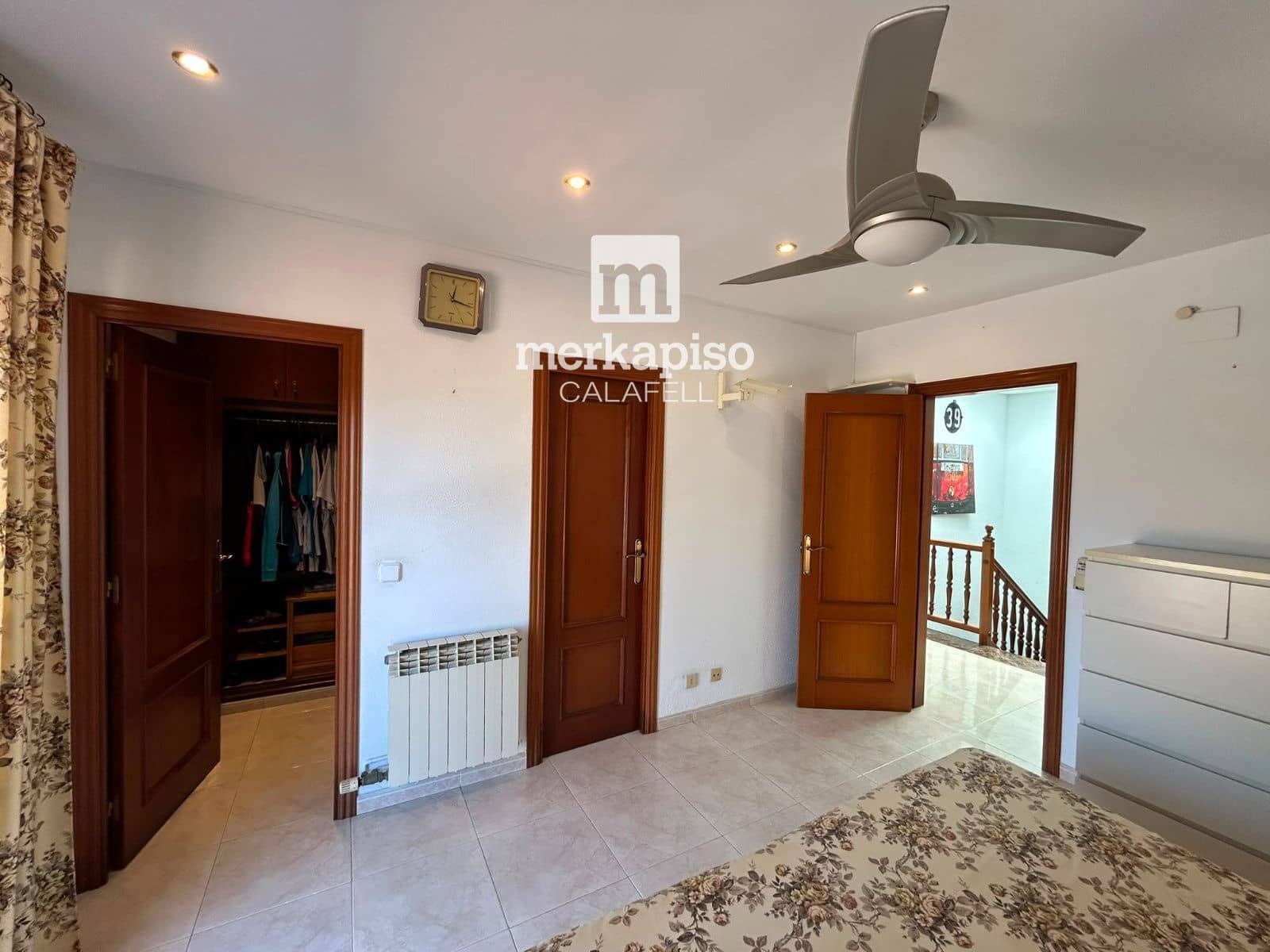 5 soveværelse Villa til salg i Calafell med garage - € 625.000 (Ref: 9944354)
