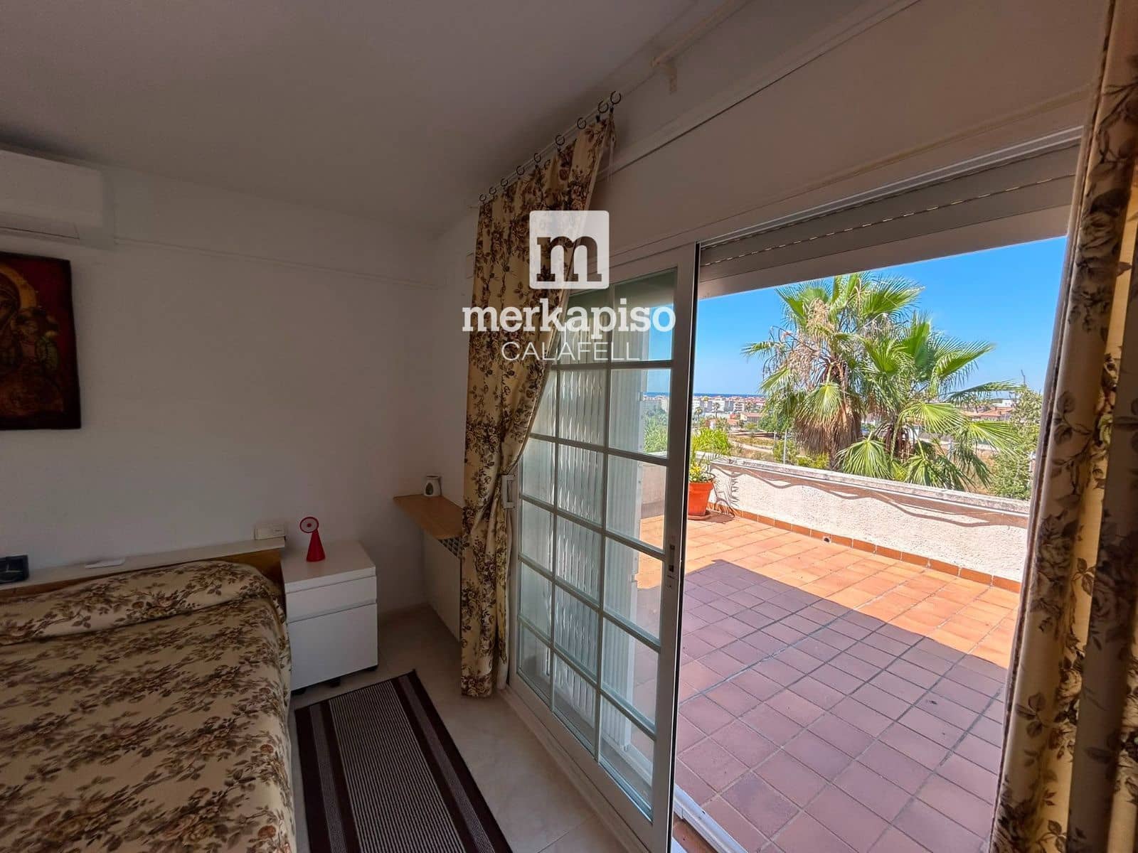 5 soveværelse Villa til salg i Calafell med garage - € 625.000 (Ref: 9944354)
