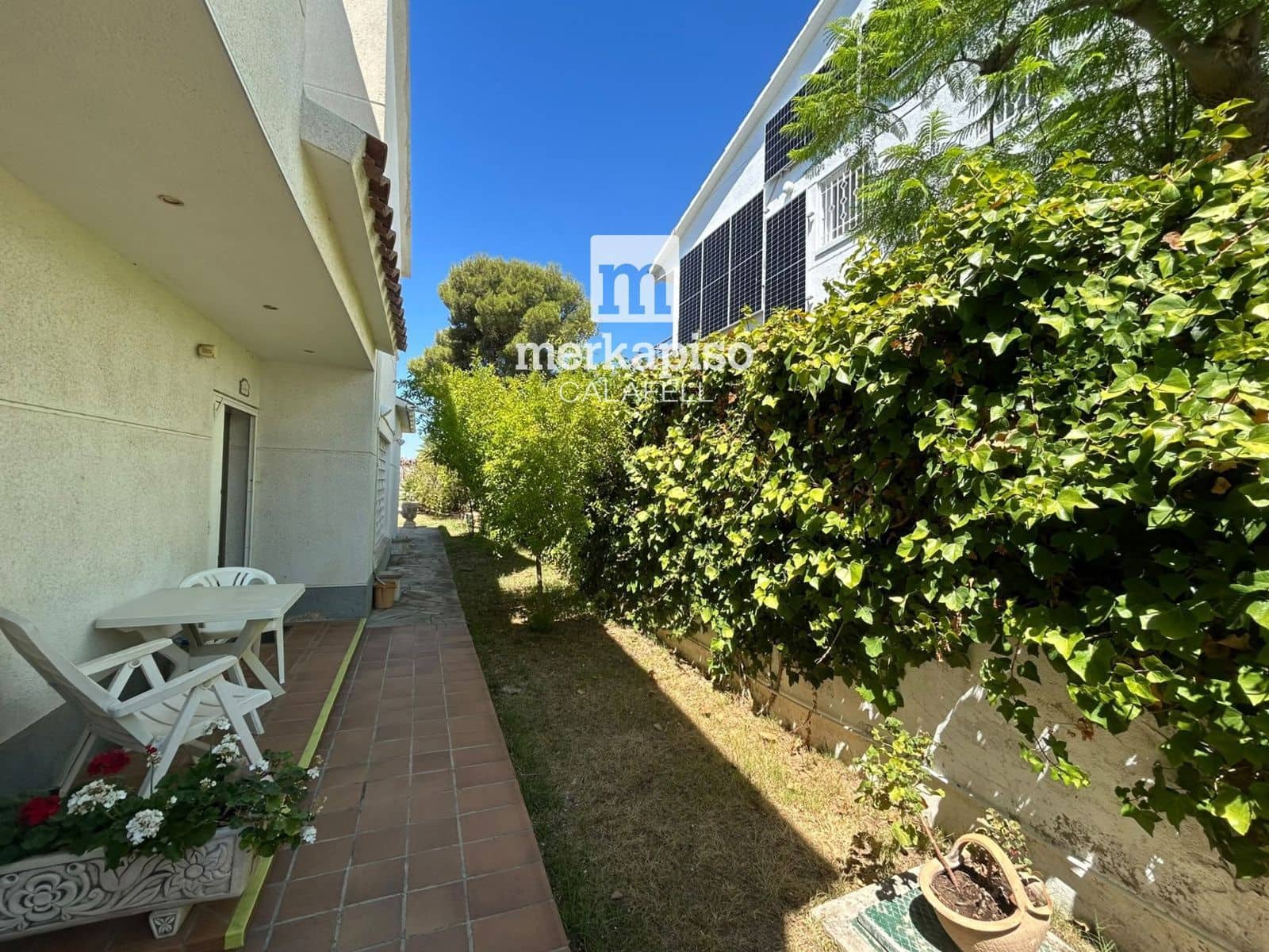 5 soveværelse Villa til salg i Calafell med garage - € 625.000 (Ref: 9944354)