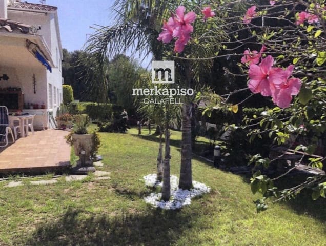 5 chambre Villa/Maison à vendre à Calafell avec garage - 625 000 € (Ref: 9944354)