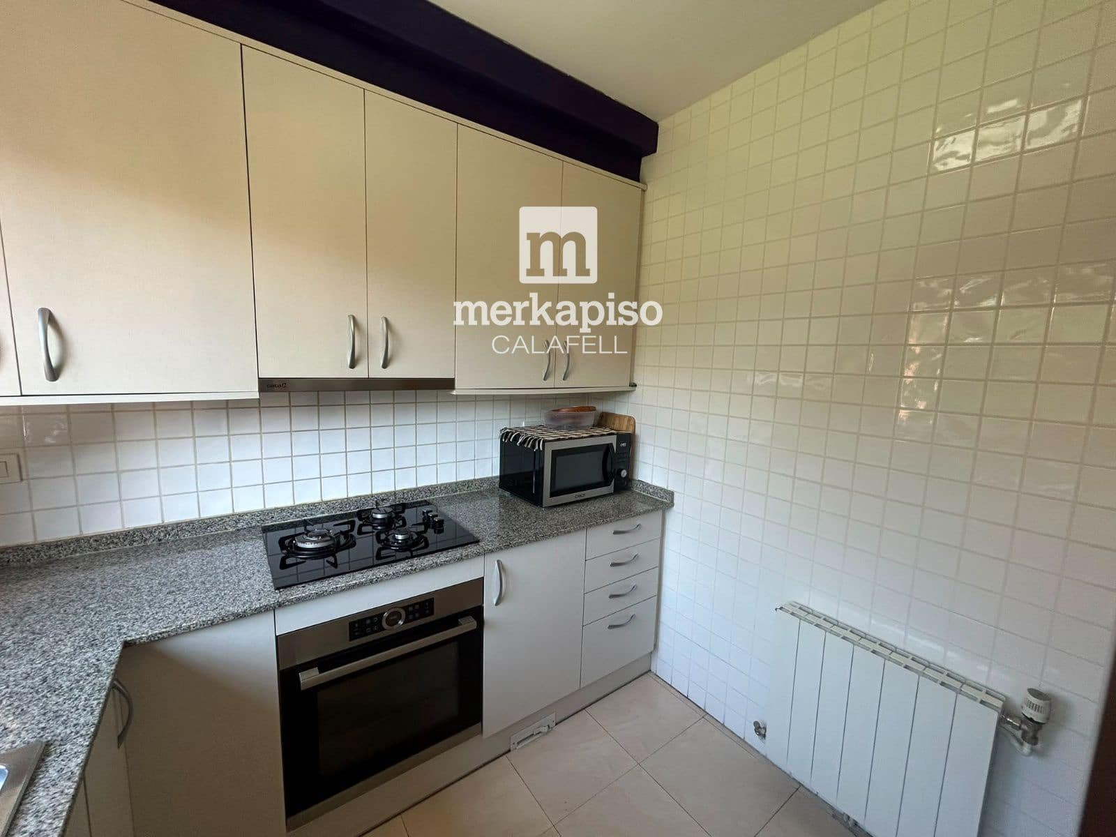 4 sypialnia Dom na sprzedaż w Calafell z garażem - 435 000 € (Ref: 9950203)
