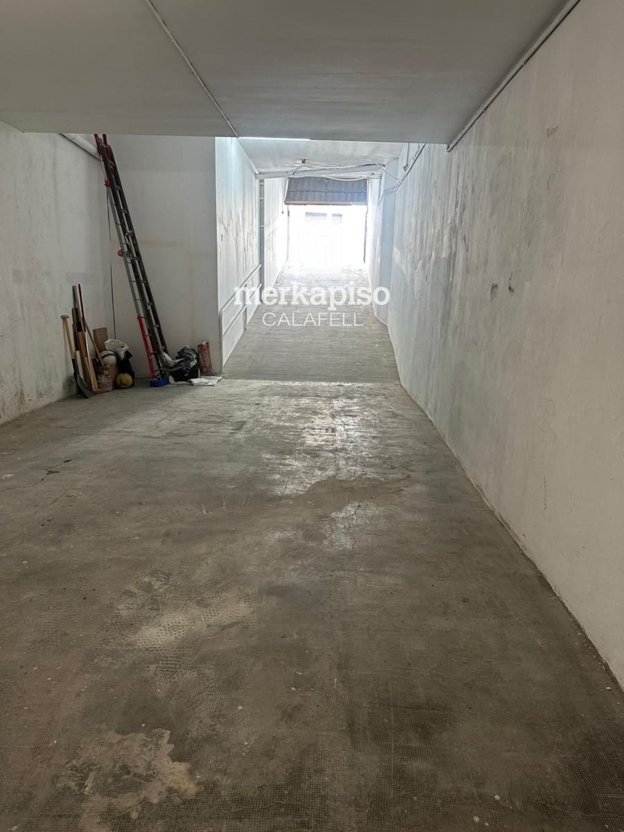 Kaupallinen myytävänä paikassa Viladecans - 90 000 € (Ref: 9956640)