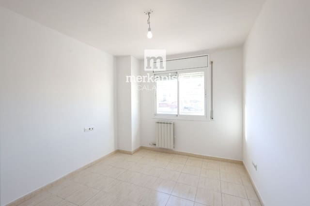 3 slaapkamer Flat te koop in El Vendrell - € 160.000 (Ref: 9958309)