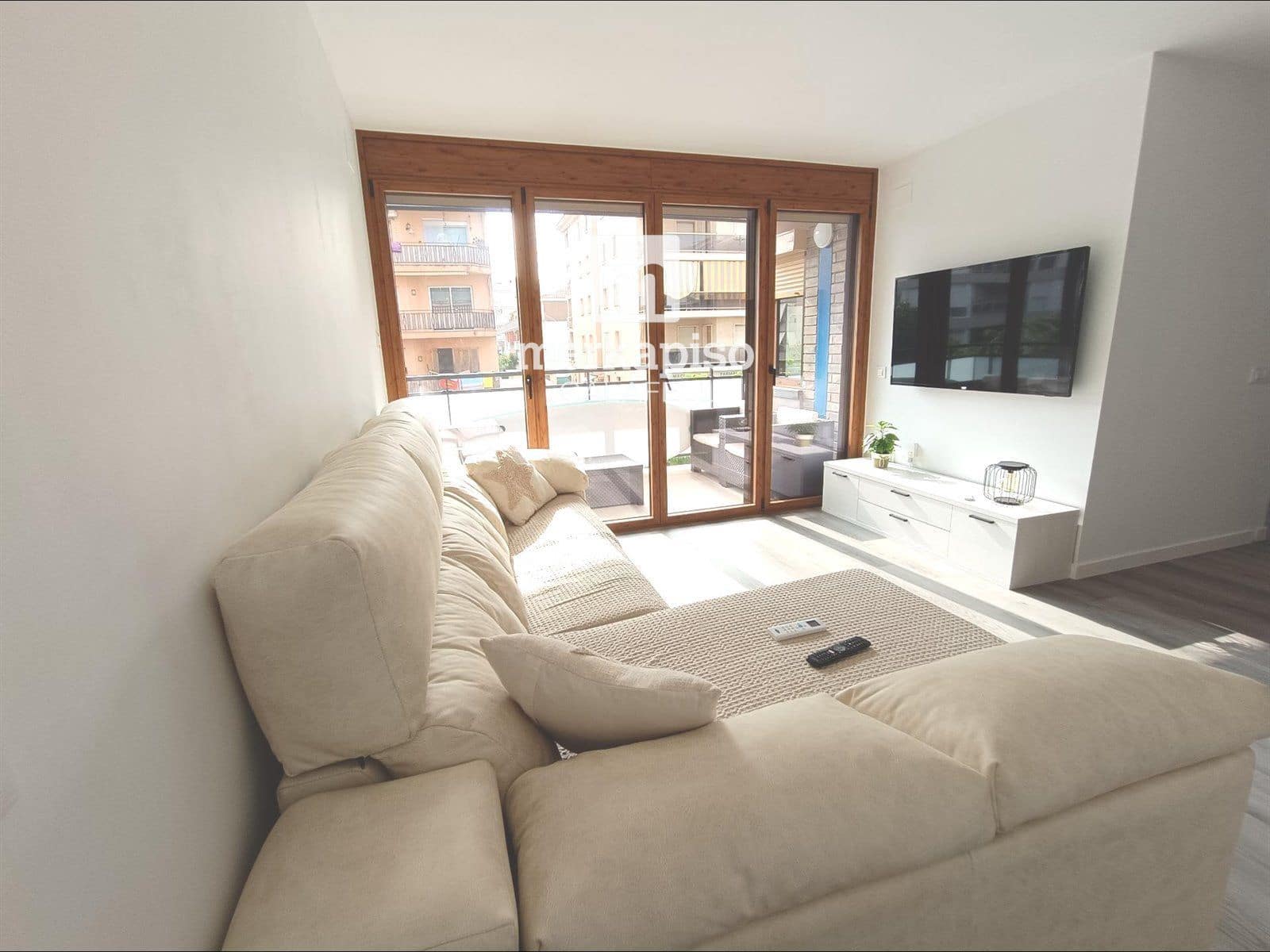 3 quarto Apartamento para arrendar em Segur de Calafell - 900 € (Ref: 9958570)