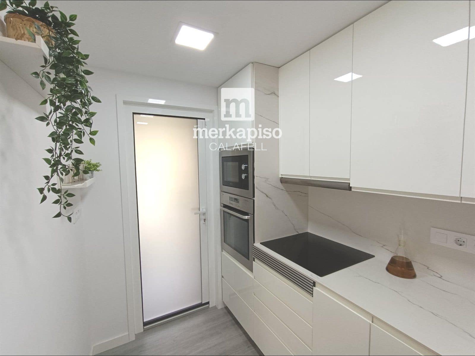 3 quarto Apartamento para arrendar em Segur de Calafell - 900 € (Ref: 9958570)