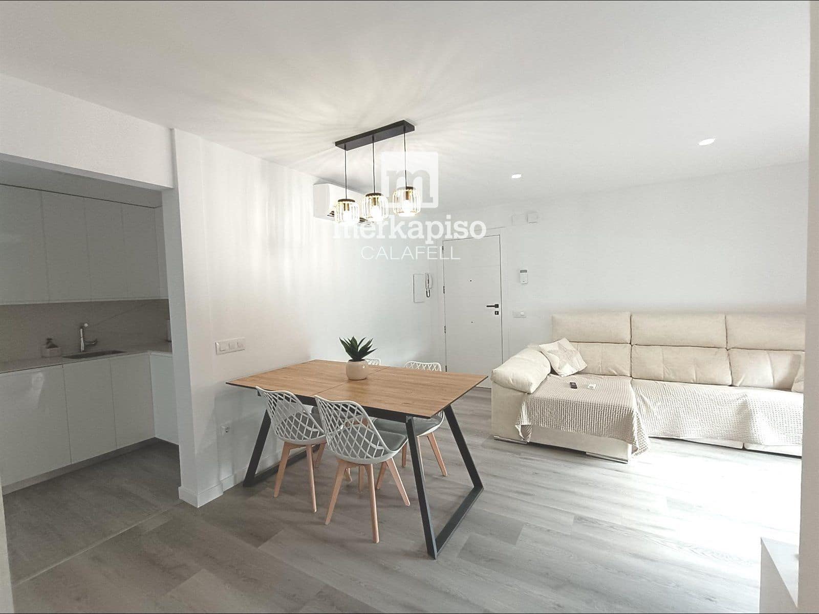 3 quarto Apartamento para arrendar em Segur de Calafell - 900 € (Ref: 9958570)
