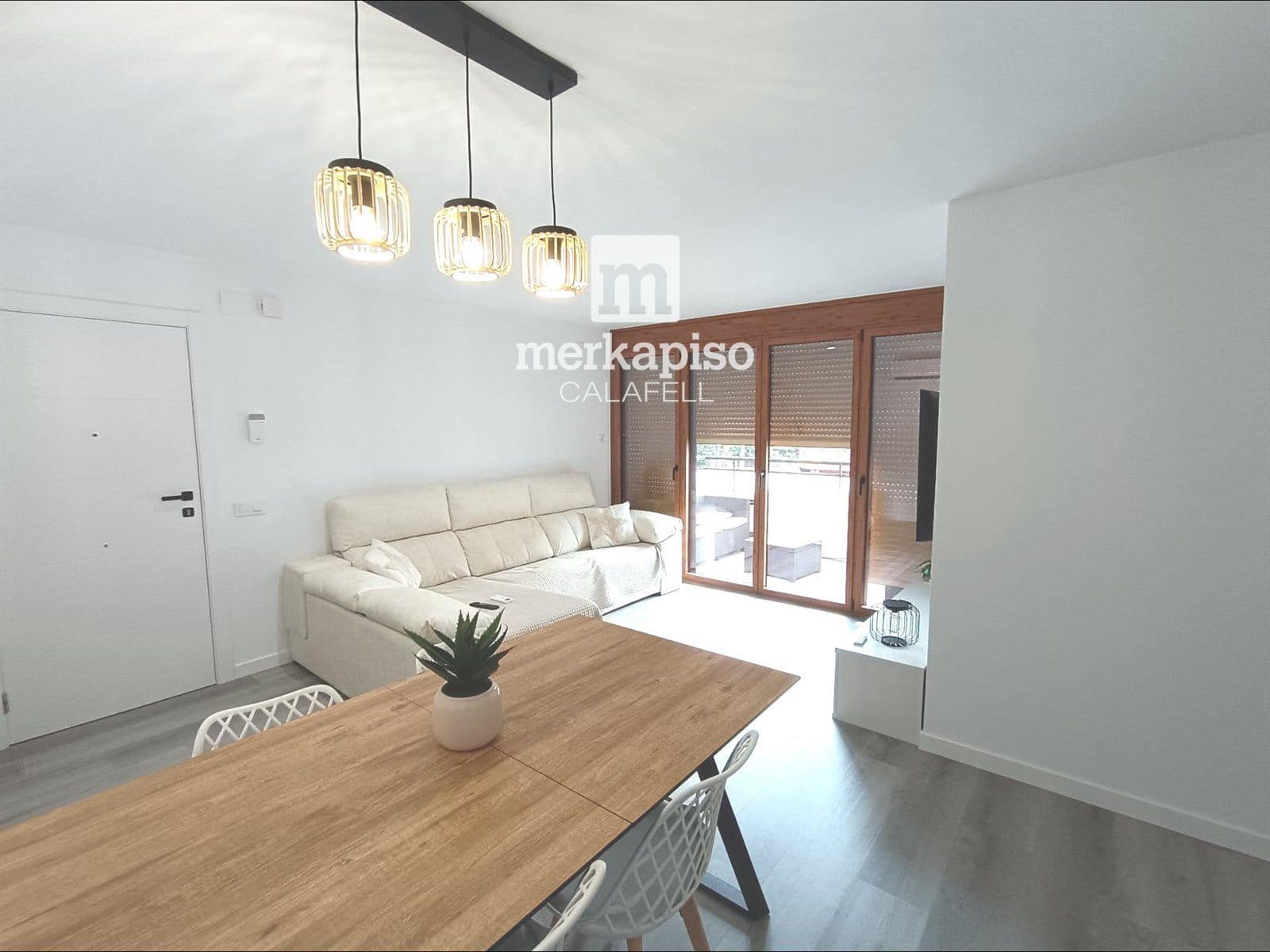 3 quarto Apartamento para arrendar em Segur de Calafell - 900 € (Ref: 9958570)