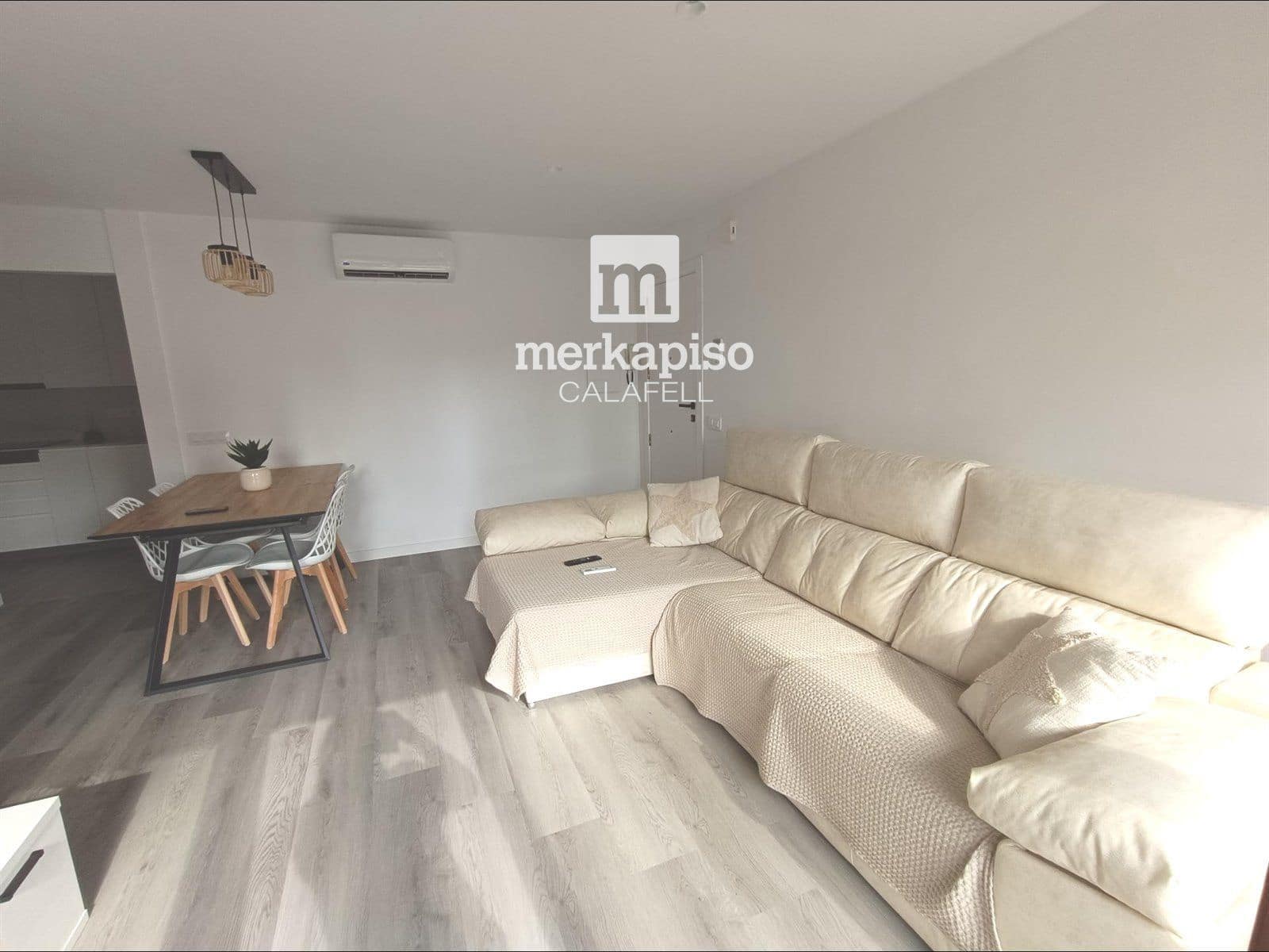 3 quarto Apartamento para arrendar em Segur de Calafell - 900 € (Ref: 9958570)