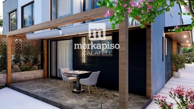 4 bedroom Townhouse for sale in Segur de Calafell, Calafell with pool - € 490,000 (Ref: 9965728)
