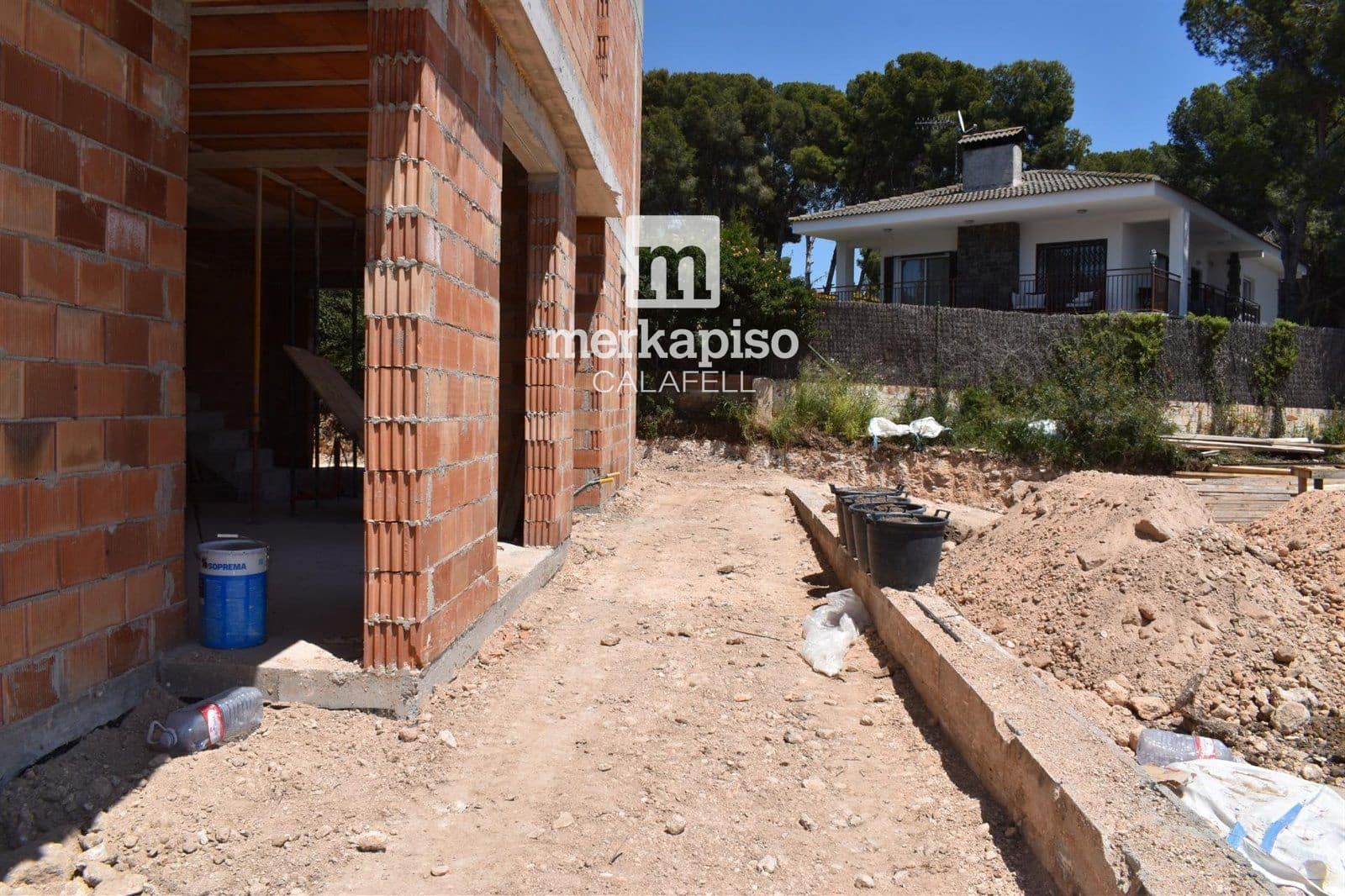 4 bedroom Townhouse for sale in Segur de Calafell with pool - € 490,000 (Ref: 9965728)