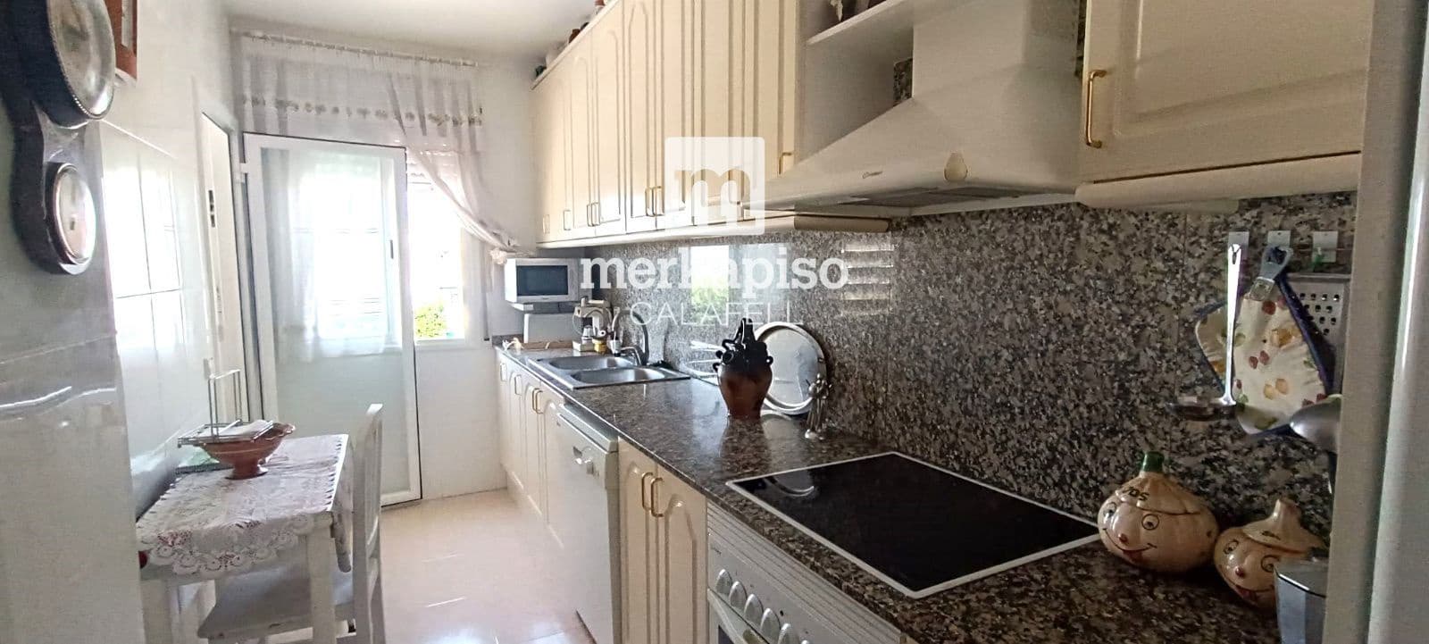 3 bedroom Flat for sale in Cunit with pool garage - € 240,000 (Ref: 9968975)