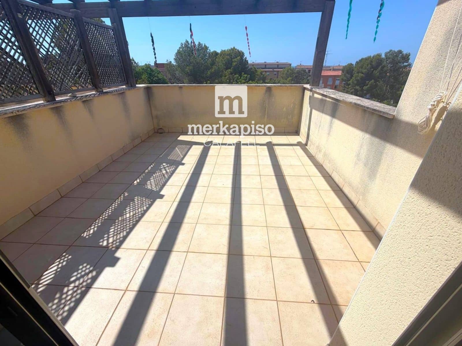 4 soveværelse Byhus til salg i El Vendrell med garage - € 347.000 (Ref: 9969083)
