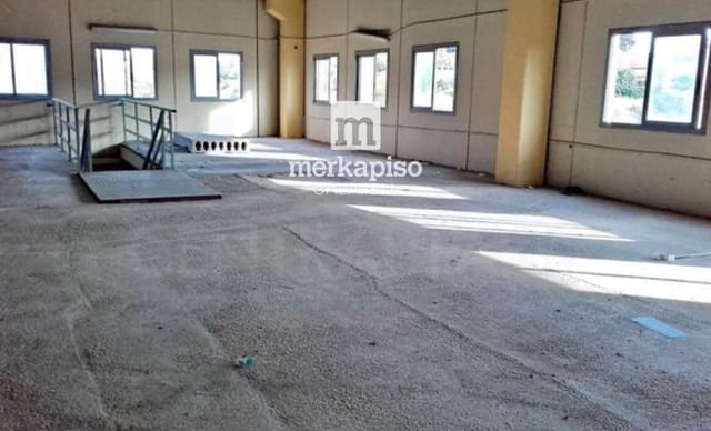 Gewerbe zu verkaufen in El Vendrell - 355.000 € (Ref: 9991851)