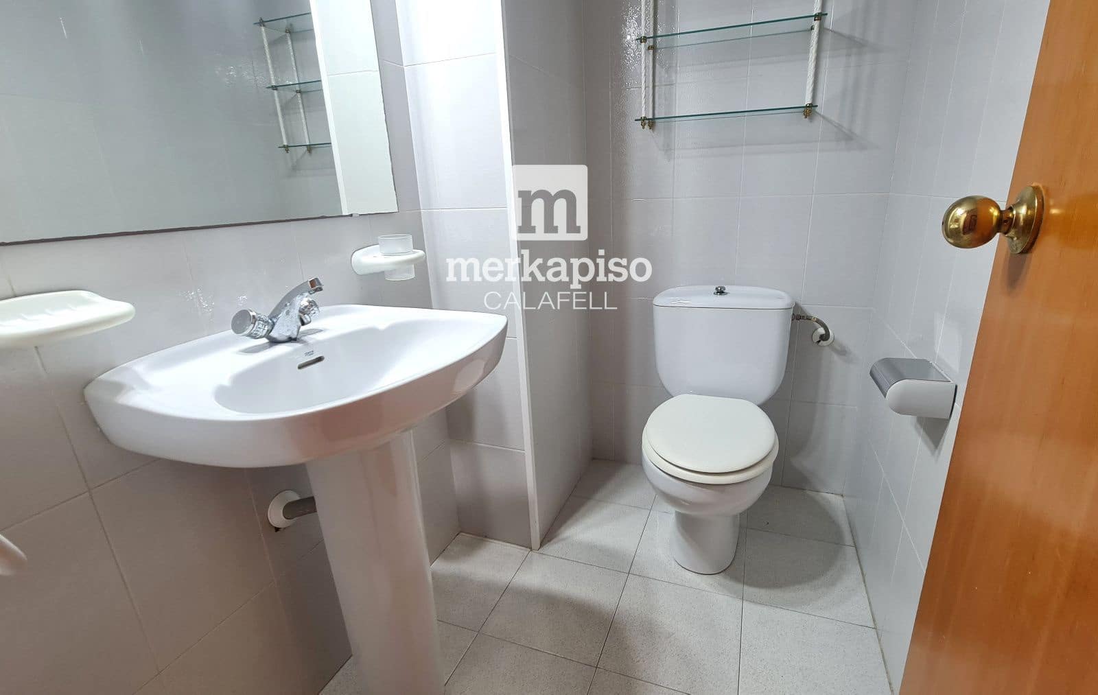 Piso de 2 habitaciones en Calafell en venta con piscina garaje - 265.000 € (Ref: 9991852)